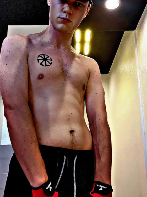 Matt Woodz on OnlyFans