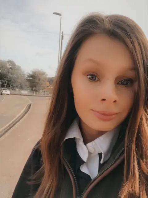 Annaleaze on OnlyFans