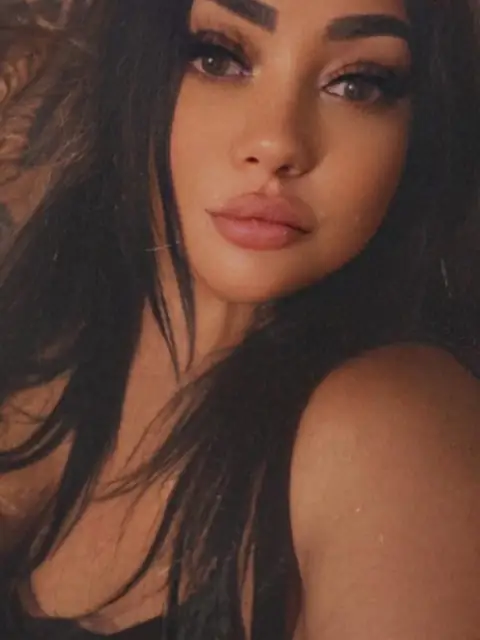 Kellyx on OnlyFans