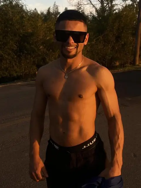 Baixinho do Rab o CWB on OnlyFans