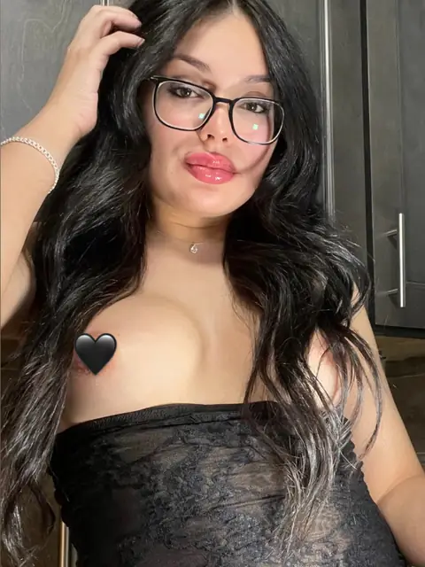 Siren in Glasses on OnlyFans