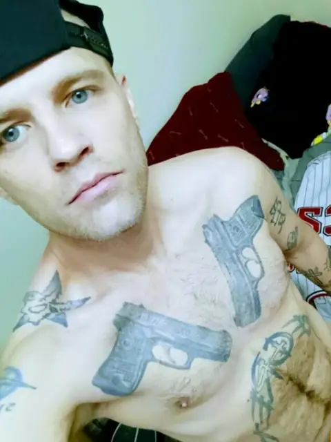 Psychic Skimask aka Skimask Andy on OnlyFans