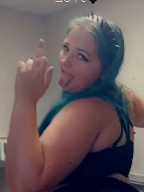 Cindy Gloom on OnlyFans
