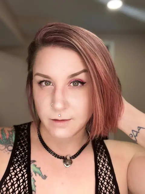 Charlie Morrigan on OnlyFans