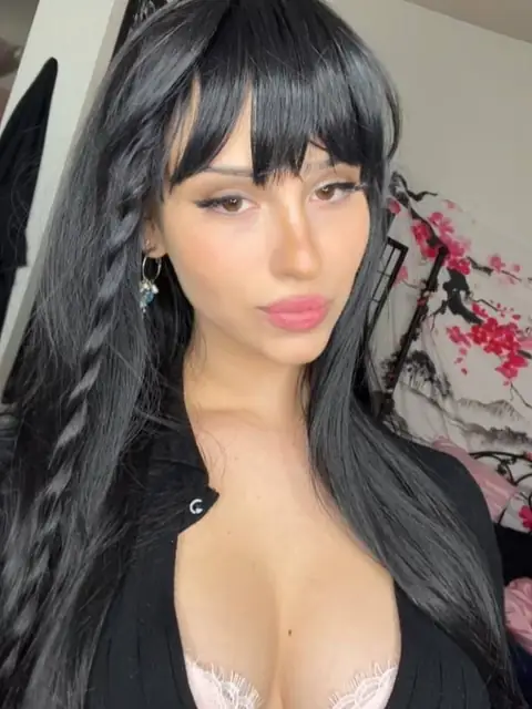 Emma dayan on OnlyFans