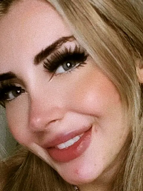 Serena Knight on OnlyFans