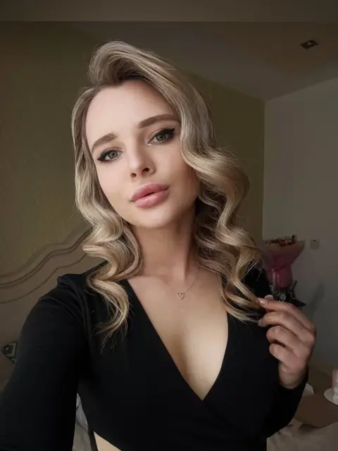 Beatrisa on OnlyFans