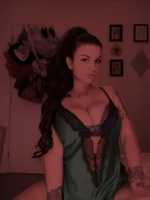 Mama Peach on OnlyFans