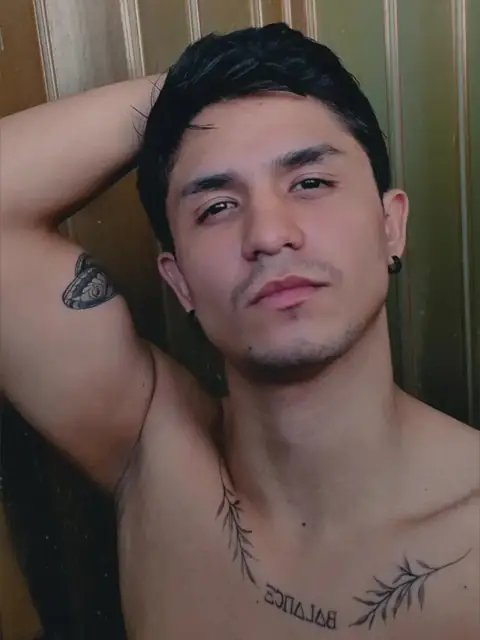 Mario Bolces on OnlyFans