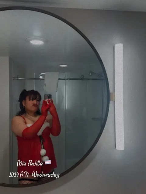 Mia on OnlyFans