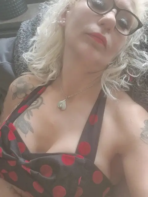 Missbehavin' OnlyFans profile