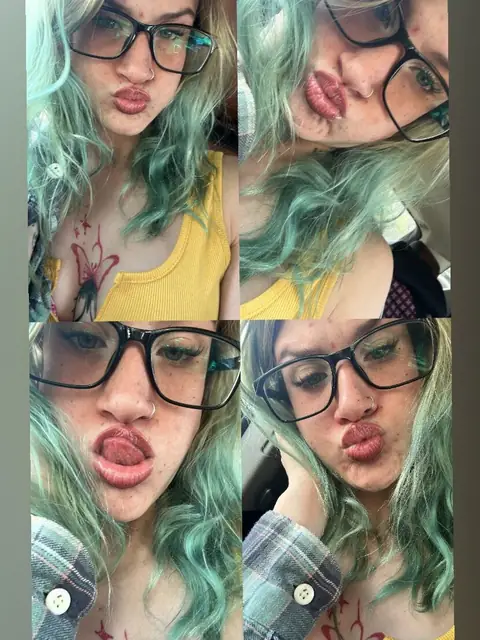 petite lil kitten don t tap unless weak on OnlyFans