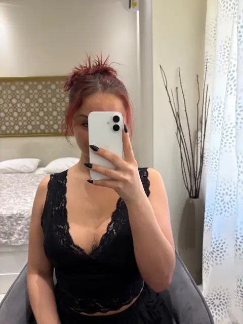 ScarletMuse on OnlyFans