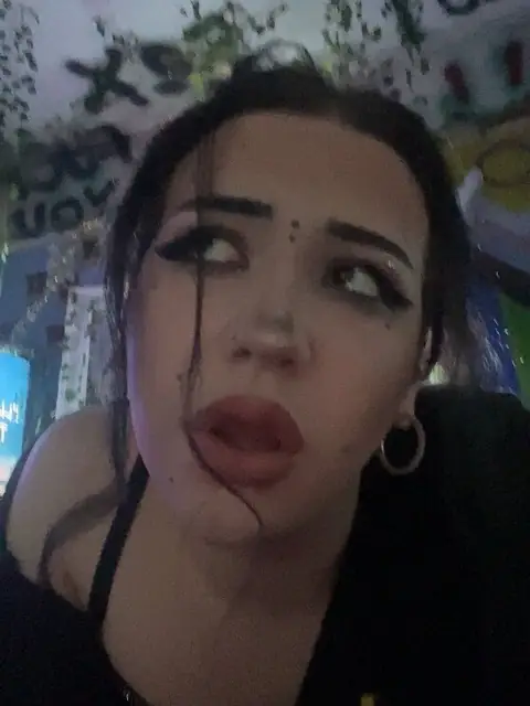 Taylor-lou on OnlyFans