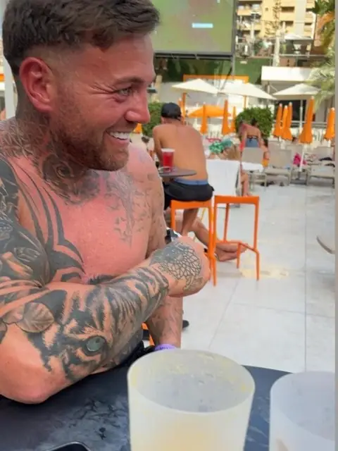 Alex on OnlyFans