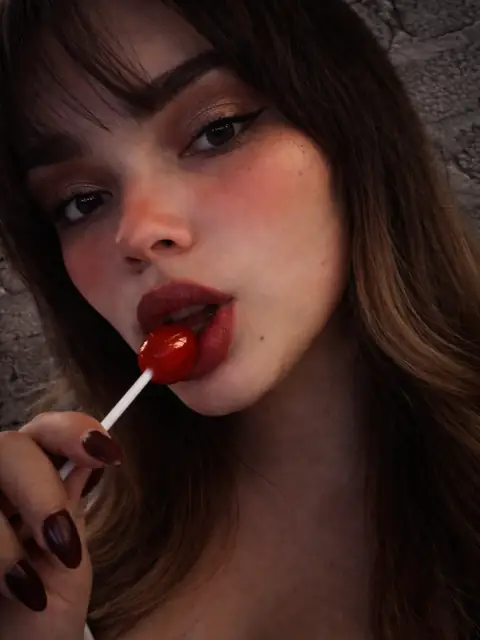 YuleididFree on OnlyFans