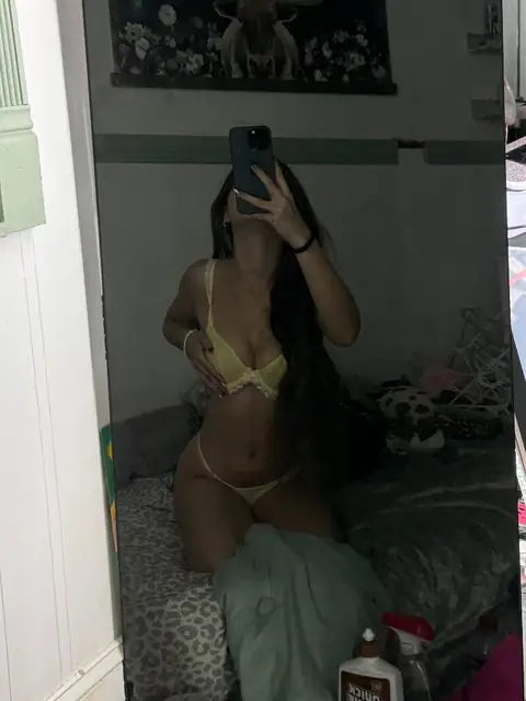Zoey on OnlyFans