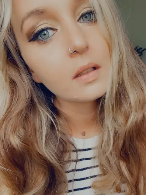 Nichole OnlyFans profile