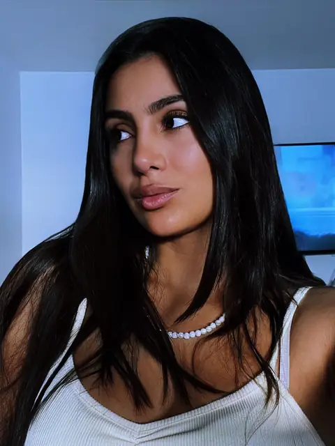 Ayah Thicc Arab Teen FREEE TODAY on OnlyFans